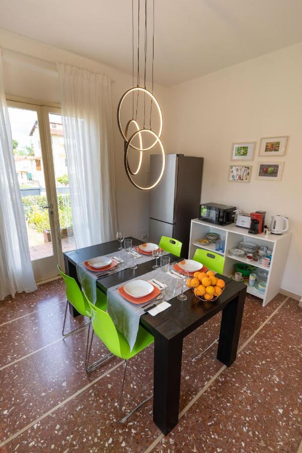פיזה Appartamento In Villa A Tirrenia, Eleganza E Comfort A Pochi Passi Dal Mare מראה חיצוני תמונה