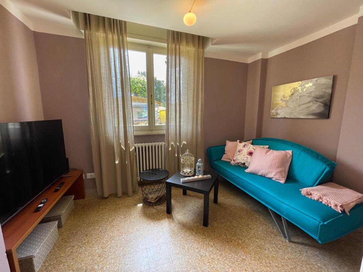 פיזה Appartamento In Villa A Tirrenia, Eleganza E Comfort A Pochi Passi Dal Mare מראה חיצוני תמונה