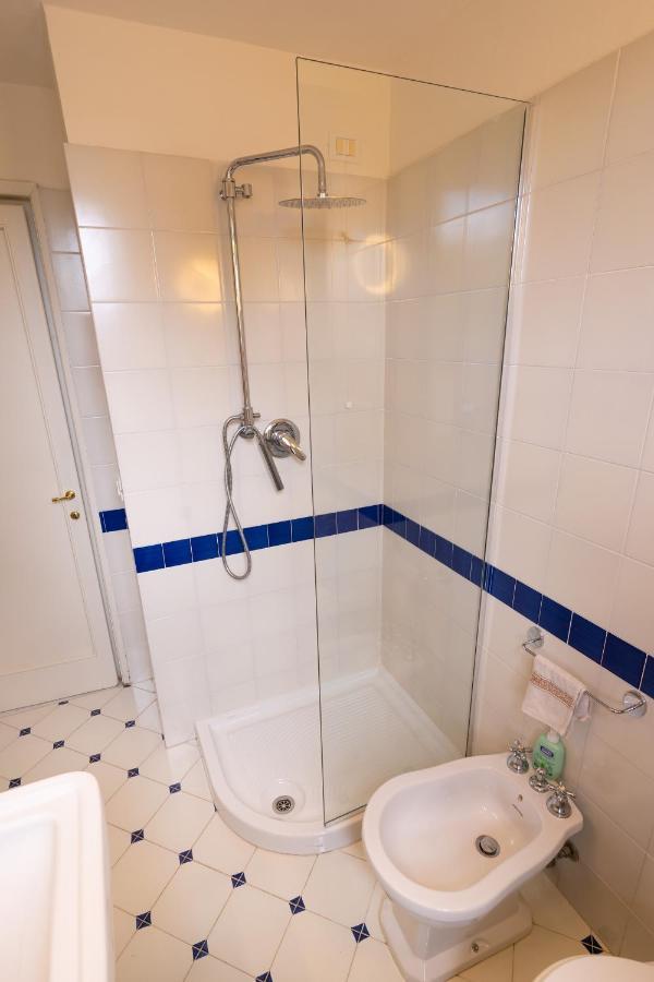 פיזה Appartamento In Villa A Tirrenia, Eleganza E Comfort A Pochi Passi Dal Mare מראה חיצוני תמונה